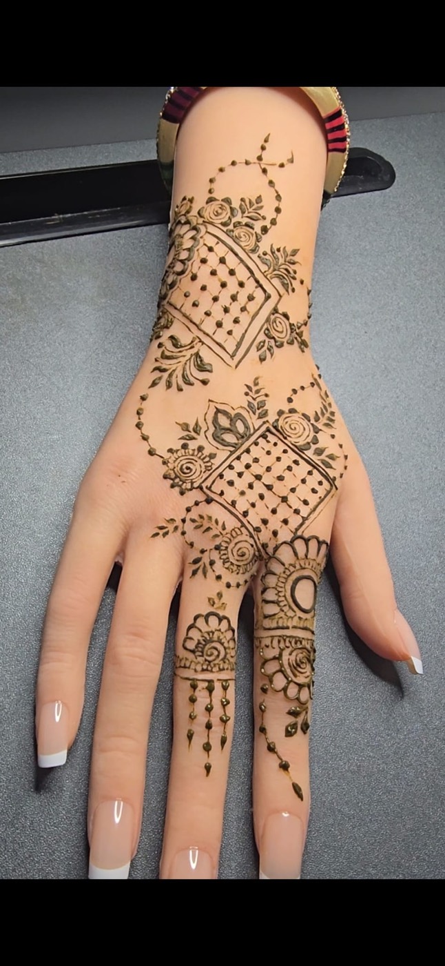 Henna portfolio image 9