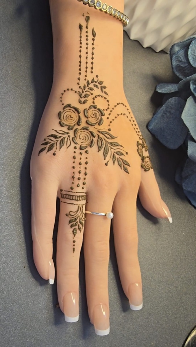 Henna portfolio image 28